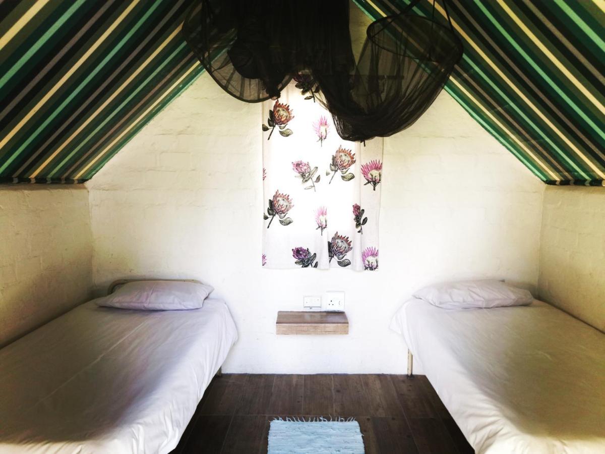East Gate Rest Camp Apartment Buitepos ภายนอก รูปภาพ